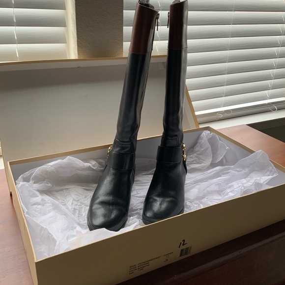 Micheal Kors Fulton Harness Boot - Picture 4 of 9